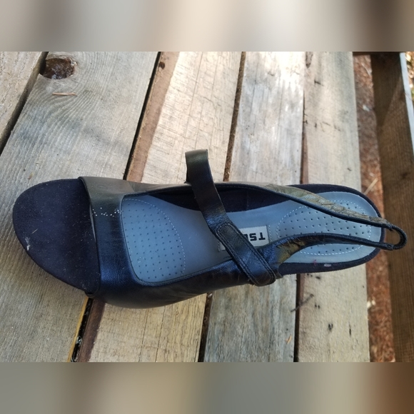 Size 10 High Heel Sandle Shoes Black Tsubo & White Clark's Artisan Collection - Picture 2 of 15